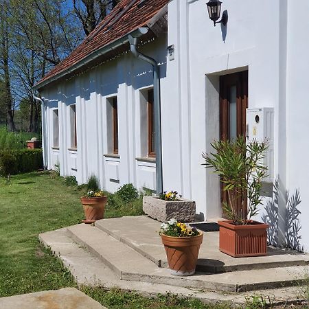 Dworek Marmis - Idealny Dla Rodzin Grudza Exterior photo